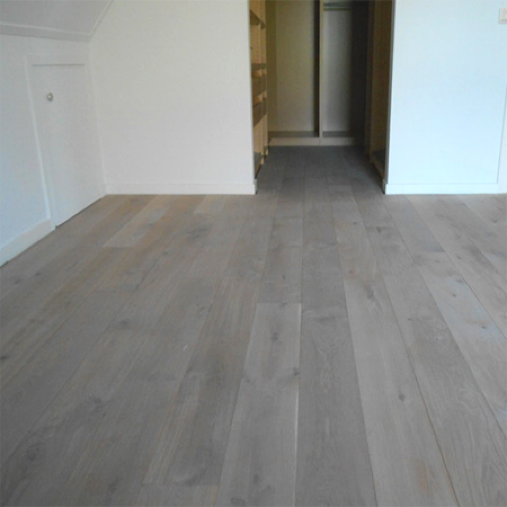 TOP COAT GREY100